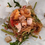 เมนูของร้าน หมี่กระเฉดเจ๊อ้อยตลาดพลู บางขุนนนท์24