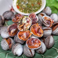 เมนูของร้าน ร้านข้าวใหม่ปลามันAmphawa -
