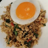 ต้นกะเพรา แก่งคอย