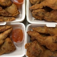 ปีกไก่ยัดไส้ ศิริพร