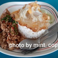 เมนูของร้าน ขาหมูนายเพิ่ม