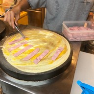 House of crepe EmQuartier