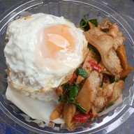 กะเพราหญิงเพชร