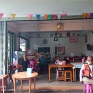 ครัวจ๋าหลังตลาดกรุงธน