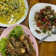 เมนูของร้าน น้องหนึ่งซีฟู๊ด
