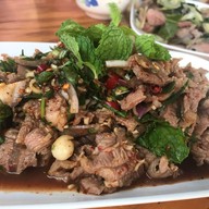 ลาบร้อยเอ็ด/ไก่ย่างวิเชียรบุรี หลังเครือสหพัฒน์