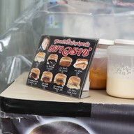 ขนมปังปิ้งเจ้าอร่อยเด็ดเยาวราชบางรัก