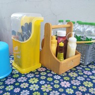 บรรยากาศ ร้านสเต็กเด็กแนว ตลาดโต้รุ่งทอ.