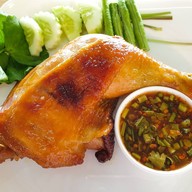 ครัวคุณบิวอาหารปักษ์ใต้ คลองสามลำลูกกา