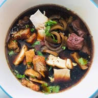 ก๋วยจั๊บตองเจ