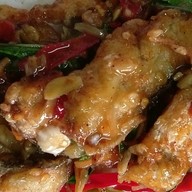 อาหารตามสั่ง เจ้ชม