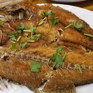 เรือนริมนา