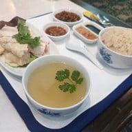 เมนูของร้าน เรือนต้น โรงแรมมณเฑียร