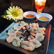 กุ้งอบวุ้นเส้น กะเพรา