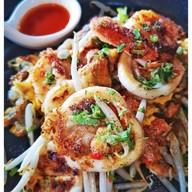 ป้าเพ็ญผัดไทย หอยทอด ต้นตำรับแม่กลอง สาขา ปตท.บางพลู