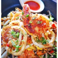 ป้าเพ็ญผัดไทย หอยทอด ต้นตำรับแม่กลอง สาขา ปตท.บางพลู