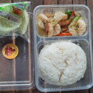 กุ้งถุงทอง คั่วกลิ้ง