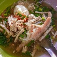 ก๋วยจั๊บยายสา