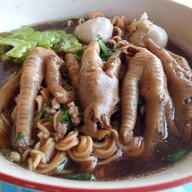 เจ๊ซ้อน ก๊วยเตี๊ยวไก่มะระ หน้า รพ.ธนบุรี1