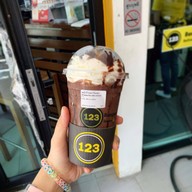 เมนูของร้าน 123 Bangkok house & coffee เพชรบุรีตัดใหม่