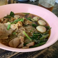 เมนูของร้าน โค้วเทียนเฮง ก๋วยเตี๋ยว เนื้อตุ๋น หมูตุ๋น เอกชัย