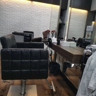 Salon dio
