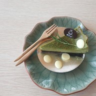 Dee Cafe & Bistro