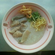 หน้าร้าน ร้าน โจ๊กข้าวหอม & ต้มเลือดหมู ป้าพิกุล (สาขา 2)