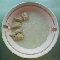 หน้าร้าน ร้าน โจ๊กข้าวหอม & ต้มเลือดหมู ป้าพิกุล (สาขา 2)