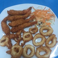 เมนูของร้าน สลัดปลาลุงชด