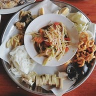 เมนูของร้าน ครัวเอกปลาเผา 2 บ้านท่ามะเฟือง