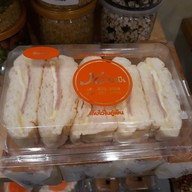 Cafe’ Retro อินเตอร์เชนจ์