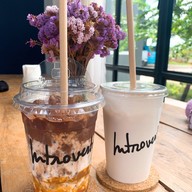 เมนูของร้าน introvert