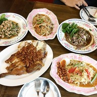 ไก่ทอดเจ๊กี โปโล นวมินทร์