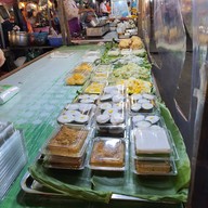 ตลาดพระปิ่น3