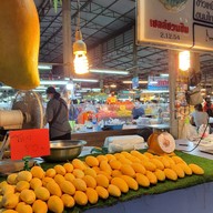 ตลาดพระปิ่น3