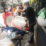 ตลาดโต้รุ่งสุขุมวิท 38