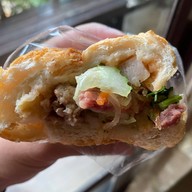 ข้าวจี่ปาเต้ สี่แยกตลาดหมู