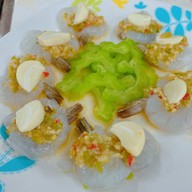 ข้าวต้มหัวปลาหม้อไฟ เฮีย ส.