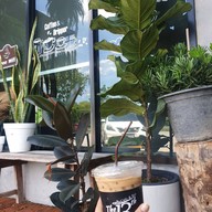 เธอทีนคาเฟ่