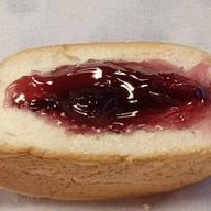 ร้านขนมปังไอน้ำThree boy ตลาดนัดรถไฟศรีนครินทร์