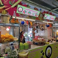 ก๋วยเตี๋ยวไก่อินเตอร์ & ข้าวมันไก่อินเตอร์ ตลาดเปิดท้ายบิ๊กซีบางพลี