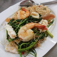 เมนูของร้าน บะหมี่บ้านโป่งเจ๊แดง ลาดพร้าว