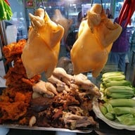 ก๋วยเตี๋ยวไก่อินเตอร์ & ข้าวมันไก่อินเตอร์ ตลาดเปิดท้ายบิ๊กซีบางพลี