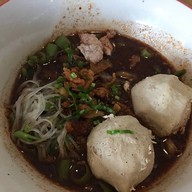 เมนูของร้าน ก๋วยเตี๋ยวเรือ หลังสวน@mata ใหญ่