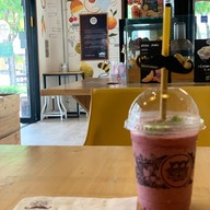 Fruiturday นิมมานเหมินท์