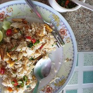 เมนูของร้าน เจ๊เอื้อง ก๋วยเตี๋ยวหมูบ้านบึง