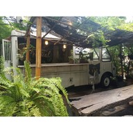 บรรยากาศ Yellow Stone cafe’ & Bar Korat