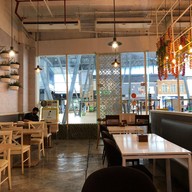 บรรยากาศ ธัญญรส Paseo รามคำแหง