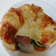 Flints-one Bakery ราไวย์